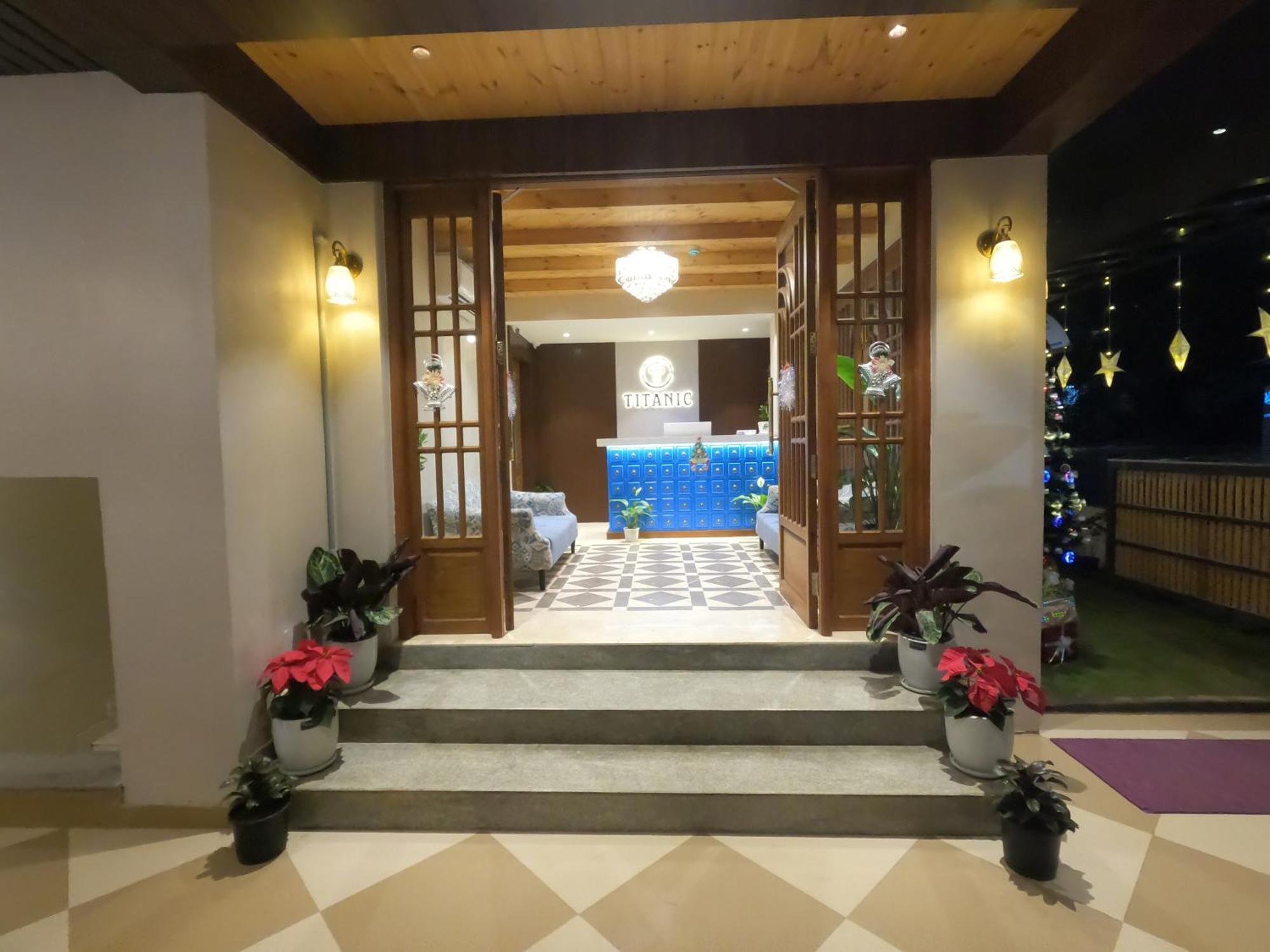 Titanic Boutique Hotel Бага Екстер'єр фото