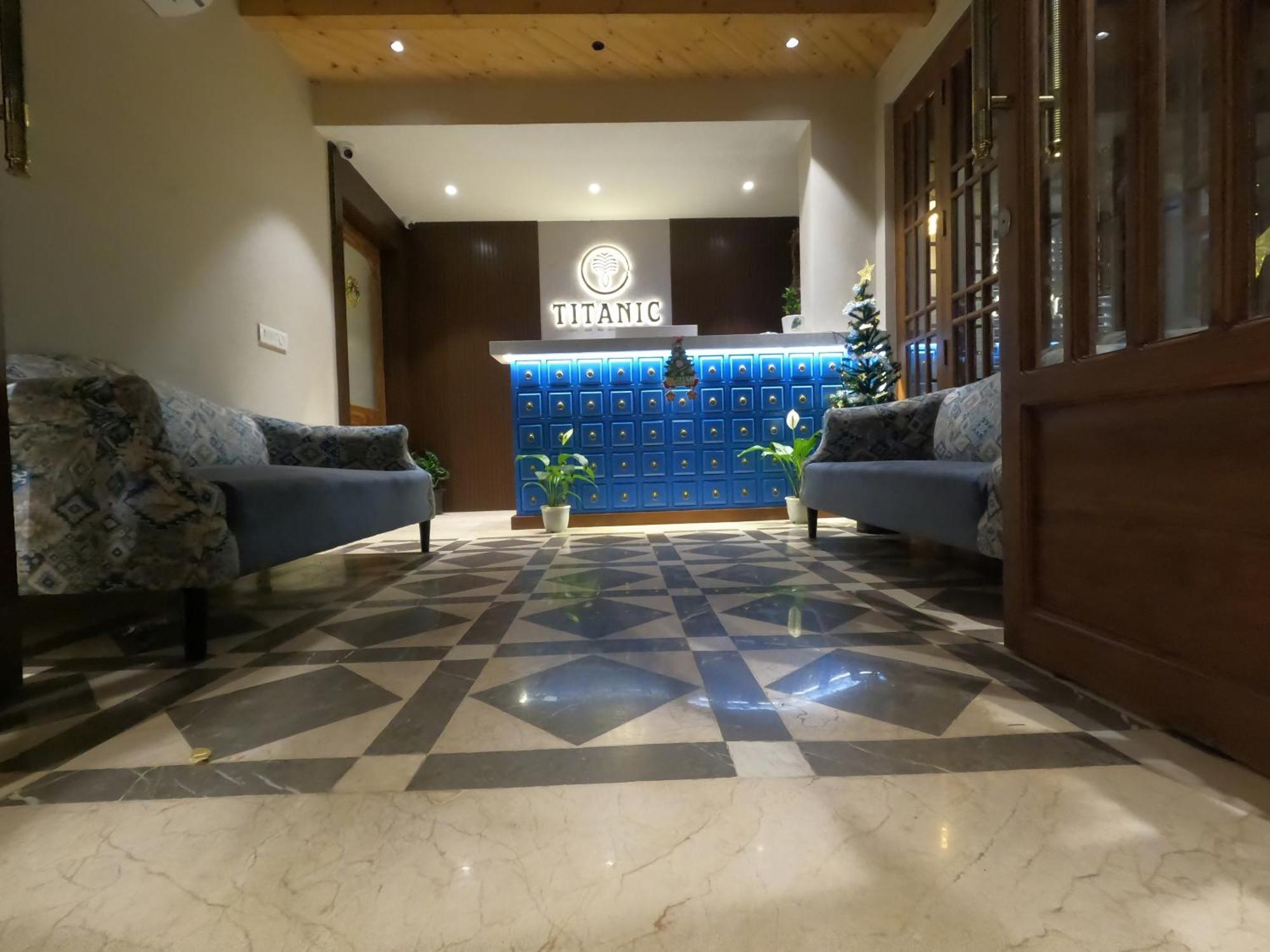Titanic Boutique Hotel Бага Екстер'єр фото